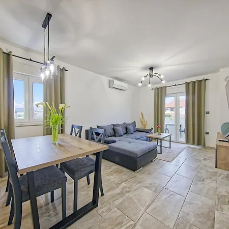 Apartament Ankica Tribalj